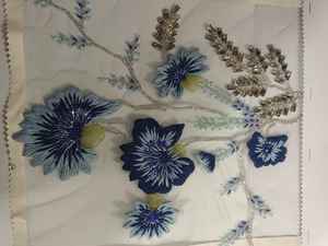 Lehenga Tradicional Bordada a Mano para Novia China, Decorada con Cristales, Perlas y Borlas, Traje Nupcial Chino - Product Image 2