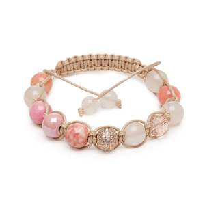 Bracelet en pierre d'hiver fait à la main pour femmes cordon réglable perles blanches et beiges bijoux de mode pour un look naturel doux et élégant - Product Image 3