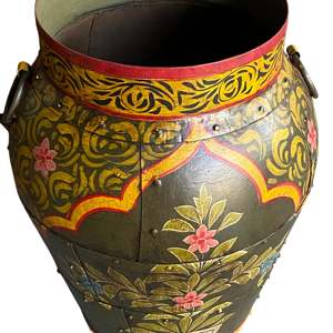 Urnas y Jarrones Decorativos de Metal Vintage - Product Image 3