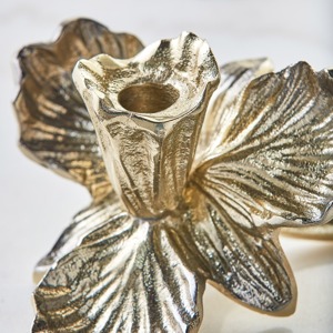 Sculpture bougie en métal antique pièce décorative unique pièce maîtresse romantique pour décor de table de salon chambre à coucher - Product Image 5