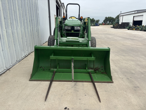 Tracteur agricole utilitaire John Deere 5045E 50HP 4x4, direction assistée, diesel, prêt à la vente, modèle 2020. - Product Image 6