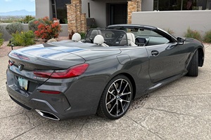 BMW M850i xDrive Cabriolet propre, modèle 2019 - Product Image 4