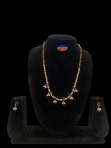 Collier de diamants vintage et ensemble de bijoux de style traditionnel pour les femmes, les anniversaires de fiançailles et les occasions de cadeaux - Product Image 3