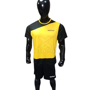 Uniforme de football fabriqué au Pakistan, uniforme de football sportif en gros pour uniforme de football personnalisé de haute qualité - Product Image 5