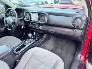 Tacoma SR V6 2022, Doble Cabina, 4x4, Volante a la Izquierda, Automático, Cuero, Sistema de Navegación R18, Paquete Deportivo/Carretera, Llantas de Aleación - Product Image 2