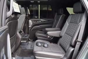 2023 cCad-illac eEsca-lade asequible - Product Image 6