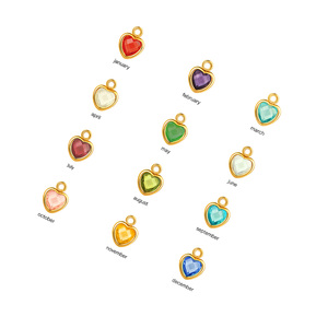 Forme de coeur à facettes arc-en-ciel pierre de lune pierre de naissance breloque 8mm or lunette ensemble pendentif fait à la main petit coeur breloques pour la fabrication de bijoux - Product Image 3