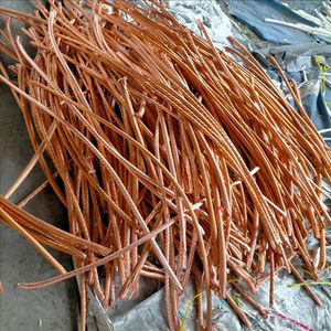 Alambre de cobre Chatarra Desnudo Brillante 99.99% Grado Extremos de corte limpio Fusión fácil - Product Image 4