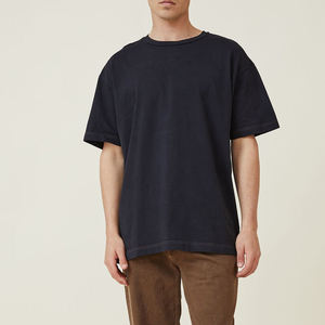 T-shirt en coton noir uni surdimensionné pour homme, manches courtes, col rond, jersey décontracté, coupe ajustée - Product Image 3