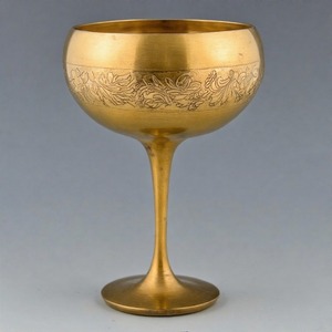 RisenGoblet Cáliz sagrado Copa de vino de comunión de latón antiguo Copa vintage hecha a mano para iglesia y ceremonias espirituales - Product Image 1