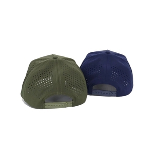 Casquette de baseball 5 panneaux haut de gamme, directement du fabricant, avec logo personnalisé en patch de silicone, visière blanche et fermeture snapback à cordon, pour la vente en gros - Product Image 5