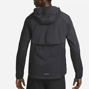 Veste de survêtement coupe-vent de pluie personnalisée de haute qualité pour hommes nouveau design avec col à capuche imperméable et tissu en toile à fermeture éclair complète - Product Image 4