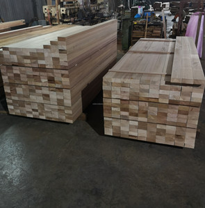 Plinthes traditionnelles en bois dur Ogee (Nyatoh massif) - Product Image 6