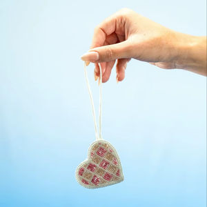 Dijes de Cuentas de Amatista Chapados en Oro, 3 Cuentas en Racimo, para Fabricación de Joyas, Dijes de Piedra Natal Hechos a Mano - Product Image 1