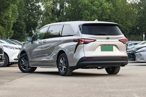 Vehículo Utilitario Deportivo Híbrido Automático E-Four Eléctrico 4x4, 245 HP, Autonomía de +900 km, 6 Bolsas de Aire, Todoterreno, 7 Asientos - Product Image 4