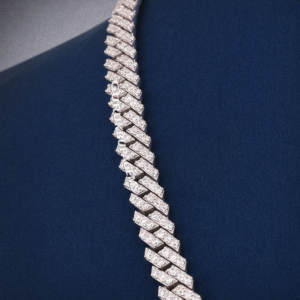 Chaîne cubaine de luxe à la mode Miami 925 bijoux de mode en argent Sterling colliers Moissanite diamant pour unisexe - Product Image 3