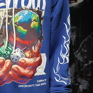 Nouveau design 2026 : sweat à capuche graphique audacieux avec des flammes aux manches aux couleurs vives, coupe confortable et capuche ajustable pour un style streetwear remarquable. - Product Image 5