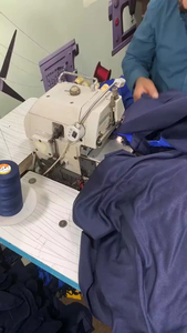 Sweat-shirts à capuche personnalisés de haute qualité 460 GSM, coupe ample, imprimés en DTG, motif uni, mode hip-hop, streetwear pour le sport et les vêtements urbains - Product Image 5