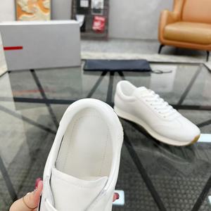 Chaussures de sport décontractées blanches de haute qualité pour femmes, en cuir véritable, et chaussures de sport tendance à lacets souples et robustes pour hommes - Product Image 5