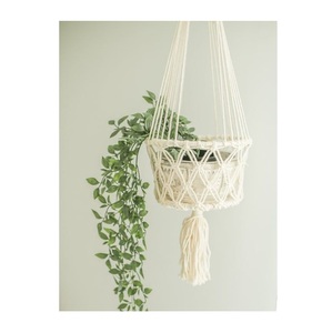 Jardinière en corde macramé vintage pour la décoration intérieure traditionnelle et contemporaine, alliant style rustique et moderne - Product Image 6