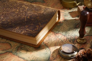 Journal en cuir marron foncé antique fleur gravé cahier d'écriture à la main en cuir journal de voyage carnet de croquis cadeau pour lui - Product Image 2