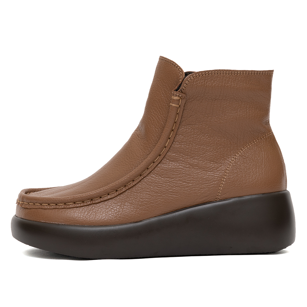 สีน้ำตาล