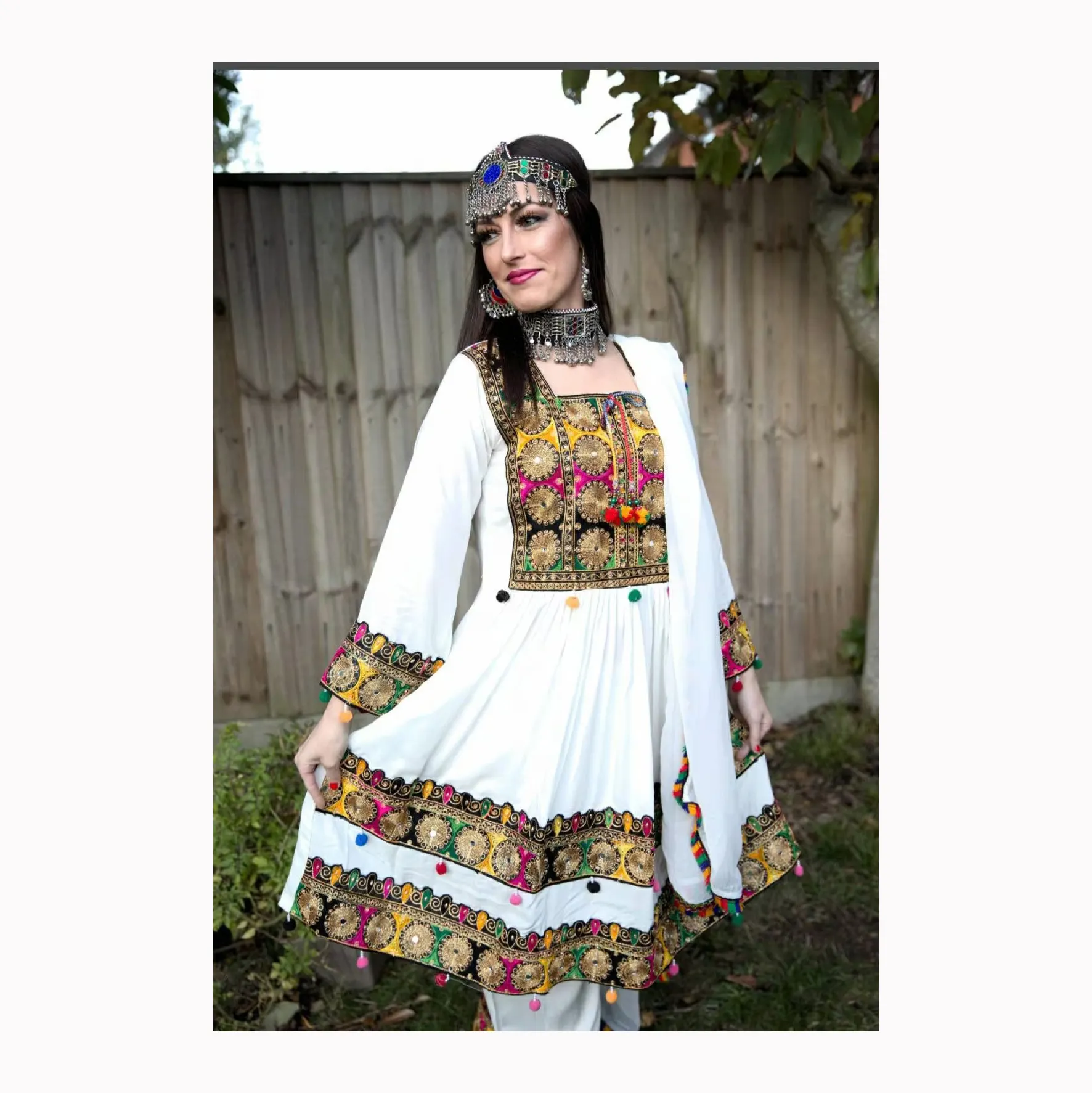 ROBES MODERNES POUR FEMMES AFGHANI EN FÊTE ROBES AVEC PEINTURES MANCHES LONGUES ROBES À MANCHES COURTES POUR FILLES AFGHANI DE QUALITÉ SUPÉRIEURE