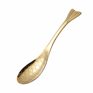 Outils de cuisine antiadhésifs modernes de 4 pièces Ustensiles de cuisine en métal et or Ensemble de cuillères durables en acier inoxydable pour la fête - Product Image 3