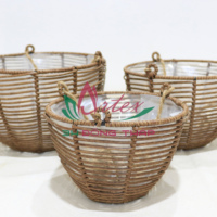 Ensemble de pots de fleurs suspendus décoratifs modernes faits à la main en plastique PE Artex Dong Thap multi-tailles pour l'utilisation en jardin et le rangement à domicile