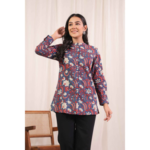 Ulfat Sitara Raat Haut en mousseline de soie à imprimé léopard bleu pour femme, col montant, coupe ample, tenue de soirée - Product Image 1