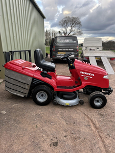 New HF2417 530cc Petrol Riding Lawn Mower 2025 Model - Product Image 5