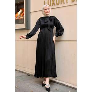 ชุดราตรีผ้าซาตินคอวีทรงเอไลน์ยาวถึงพื้น แต่งชายกระโปรงแบบกวาดพื้น เอวทรงธรรมชาติ สไตล์เรียบง่ายสำหรับงานเลี้ยงตอนเย็น - Product Image 3