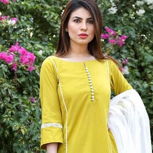Nouveaux modèles pakistanais de shalwar kameez pour tenue formelle et décontractée / Cousu / Non cousu, qualité supérieure en tissu lawn pour femmes - Product Image 2