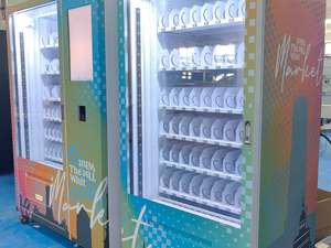 Wholesale Stock Interactive Frozen Vending Machine for Beverages Drinks Touchscreen Multiple Payment Options Remote Monitoring - Product Image 4