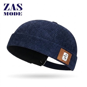 Casquette Docker sans visière personnalisable en popeline dobby et velours côtelé, avec étiquette tissée, broderie main, motif léopard Oxford à pois sportif, haute couture - Product Image 1