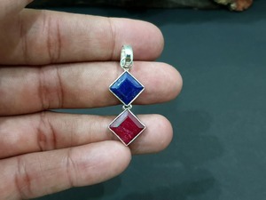 Pendentif en argent sterling de haute qualité avec lapis-lazuli et rubis naturels, bijoux de mode en argent 925 pour femmes, fabricant de bijoux - Product Image 5