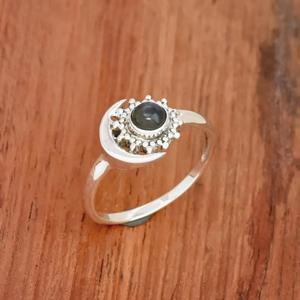 แหวนพระจันทร์เสี้ยวลาบราดอไรต์ธรรมชาติ925เงินแท้ประดับด้วยลูกปัดอัญมณีทรงกลมของขวัญแฮนด์เมด - Product Image 2