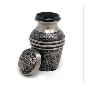 Urnes de crémation en gros faites à la main, accessoires funéraires, urne de crémation en aluminium, fabrication indienne de qualité supérieure, vente à chaud - Product Image 1