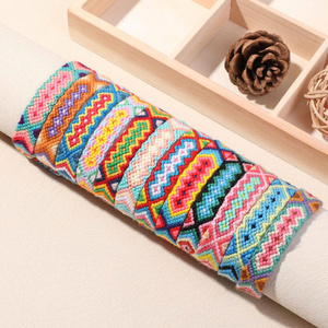 Auténticas pulseras hechas a mano de estilo tribal para distribución al por mayor - Product Image 2