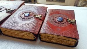 Revues en cuir agate pierre sur mesure en 3 tailles faites avec des papiers faits à la main vieux look coton chiffon pour la revente - Product Image 2