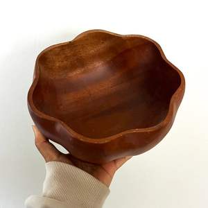 Bol de service en bois conçu pour la décoration de la maison de présentation des aliments élégants et une utilisation familiale respectueuse de l'environnement - Product Image 4