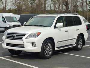 Lexus LX 570 2021 Usado con Navegación y Tracción en las 4 Ruedas, Autos Usados Premium, Automático Inteligente, en Buenas Condiciones - Product Image 3