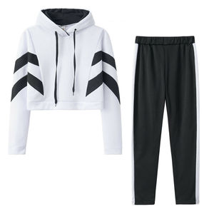 Survêtement pour femmes Training Jogging Wear Meilleure vente en gros à prix réduit Survêtement pour femmes avec poches sur le devant Sweat-shirt - Product Image 1