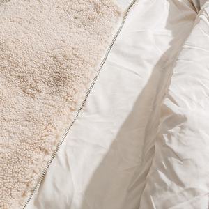 Manteau d'aventure en plein air de qualité supérieure avec doublure thermique légère et veste polaire à fermeture éclair pour homme - Product Image 4