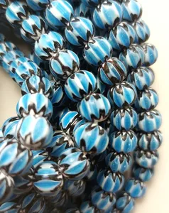 Cuentas de cristal de Murano de Chevron indio hechas a mano para la fabricación de joyas de pendientes - Product Image 1