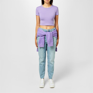 Chemise élégante décontractée pour femmes, chemisier d'été pour femmes, chemisier pour le confort quotidien, design minimaliste pour femmes, chemisier de bureau - Product Image 4