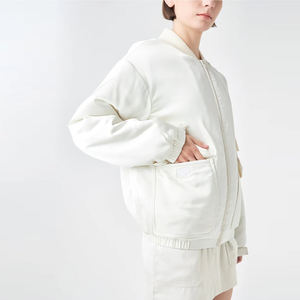 Fabricación profesional 100% Chaqueta de satén de alta calidad para mujer Chaqueta de satén transpirable hecha a medida para mujer - Product Image 5