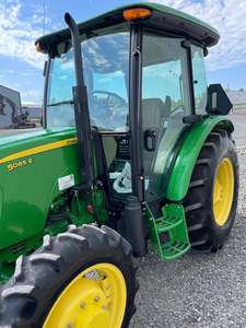 จอห์นเดอรี4x4 65แรงม้า75HP แทรคเตอร์ล้อ4WD 5065E 65แรงม้า - Product Image 4