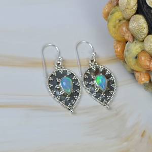 Nouveautés tendance : Boucles d'oreilles pendantes en argent sterling 925 massif avec opale naturelle éthiopienne, cadeau de mariage pour femme, prix bas - Product Image 1