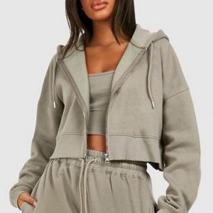 Nuevos chándales de Entrenamiento Personalizados al por mayor para mujer, conjunto de ropa de calle con capucha y pantalones de chándal - Product Image 2